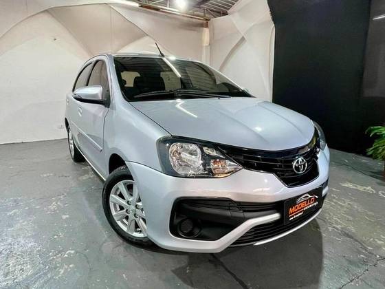 TOYOTA ETIOS 1.5 X PLUS 16V FLEX 4P AUTOMÁTICO TOYOTA ETIOS 1.5 X PLUS 16V FLEX 4P AUTOMÁTICO